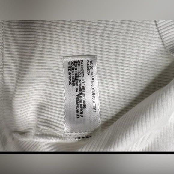 Women’s Slim Fit Scoop Neck Tank Top Size XXL White Universal Thread - Picture 5 of 7